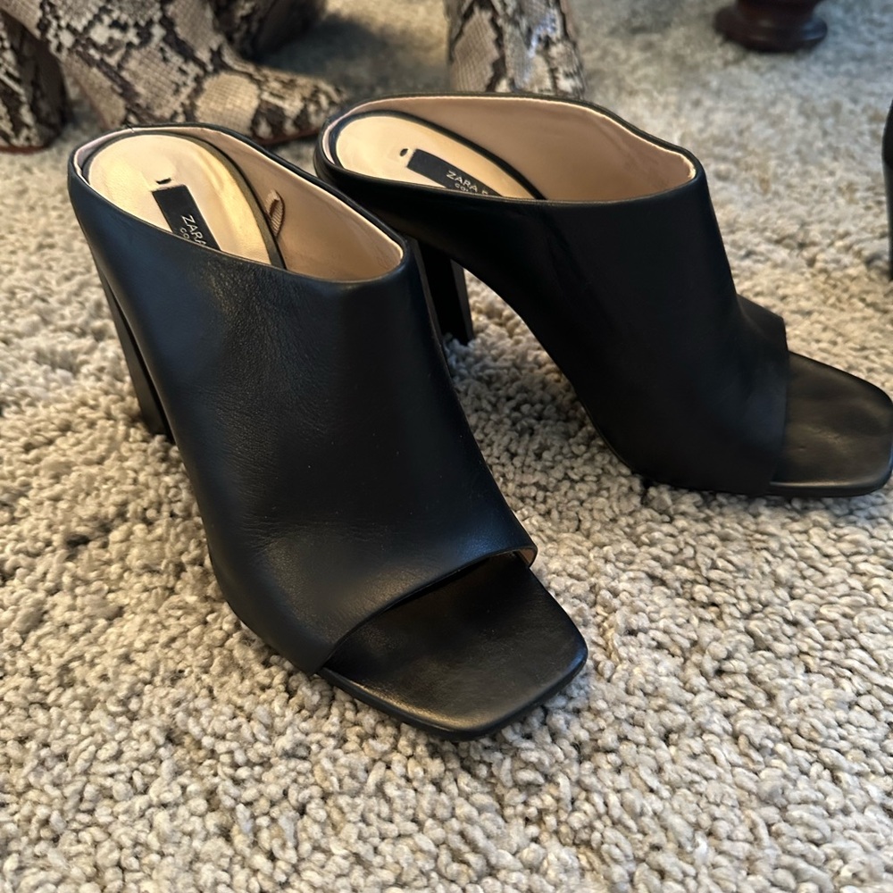 Zara Heel